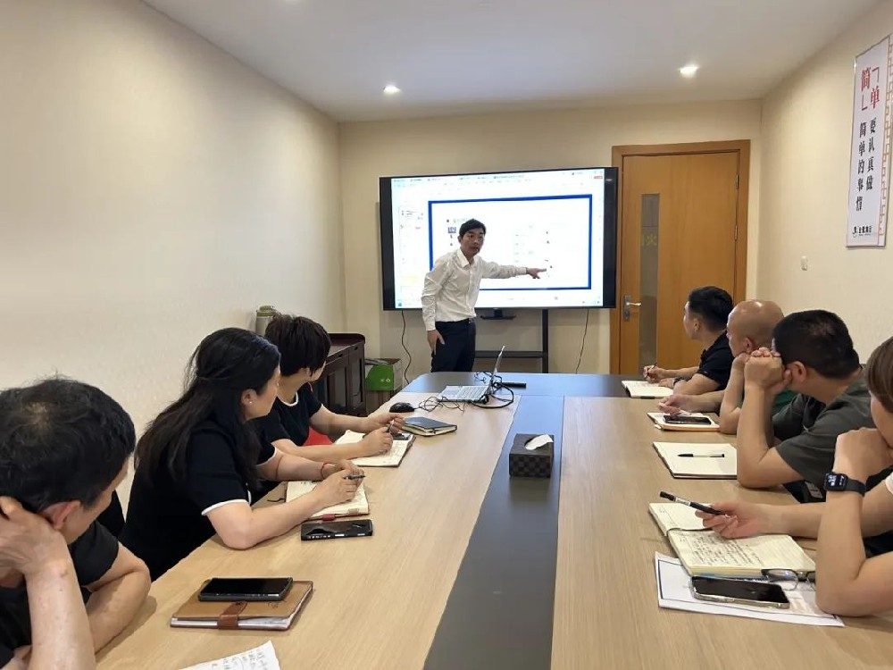 知识赋能 砺剑强兵 |乐竞手机平台开展营销专题培训
